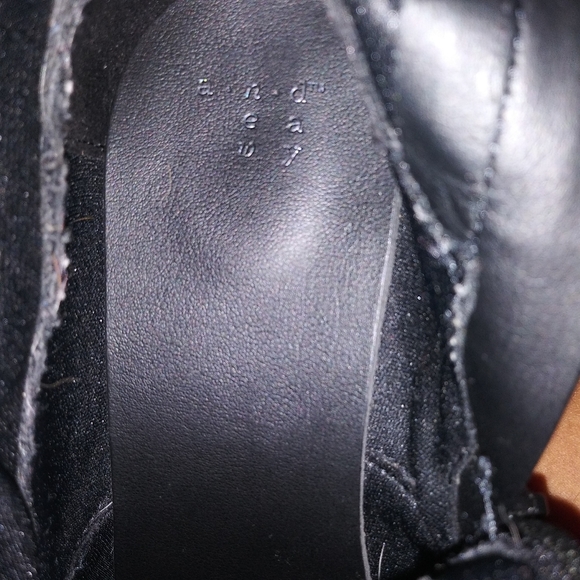 Boots - Picture 2 of 7